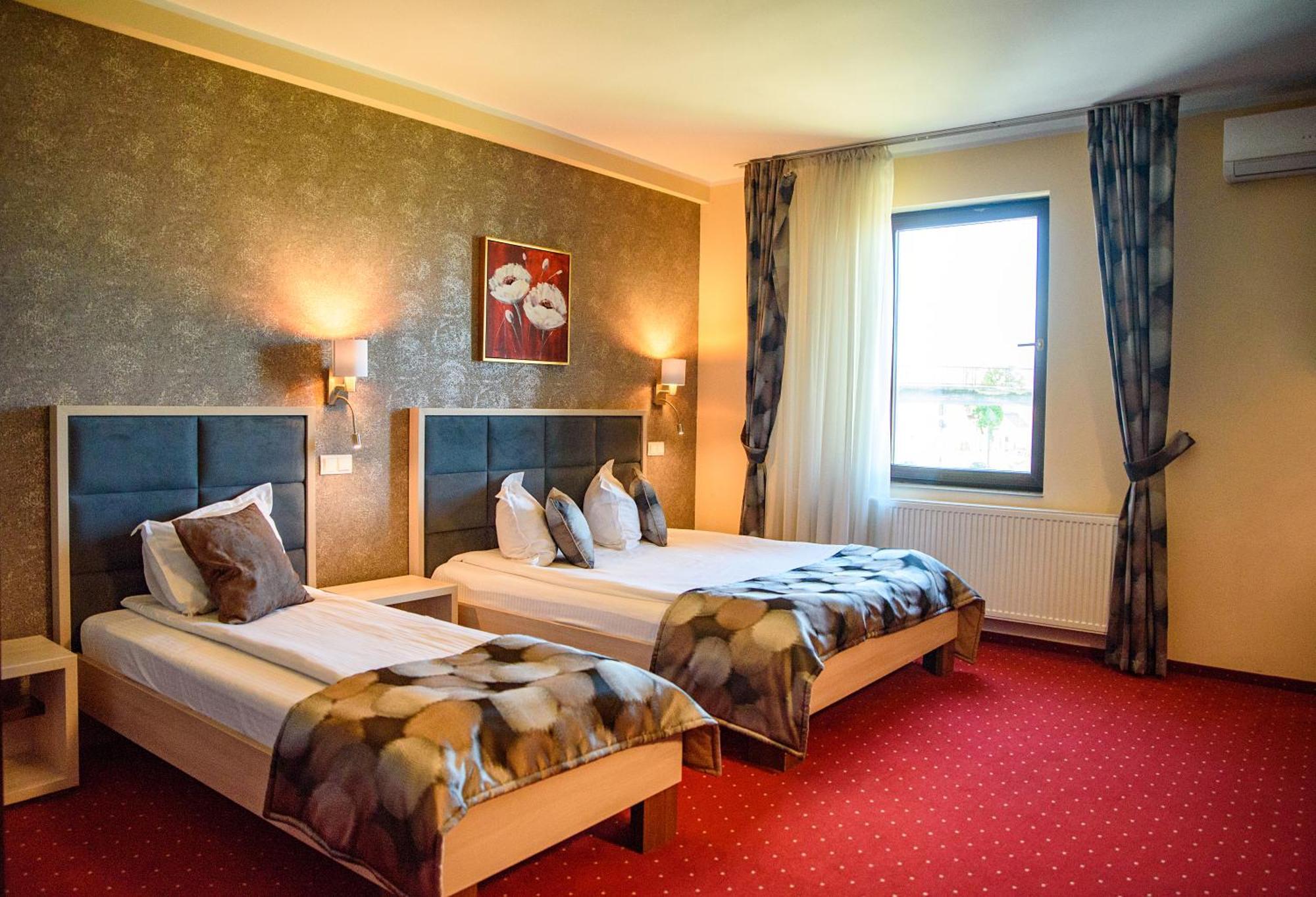 Hotel Stefani ซีบิว ภายนอก รูปภาพ