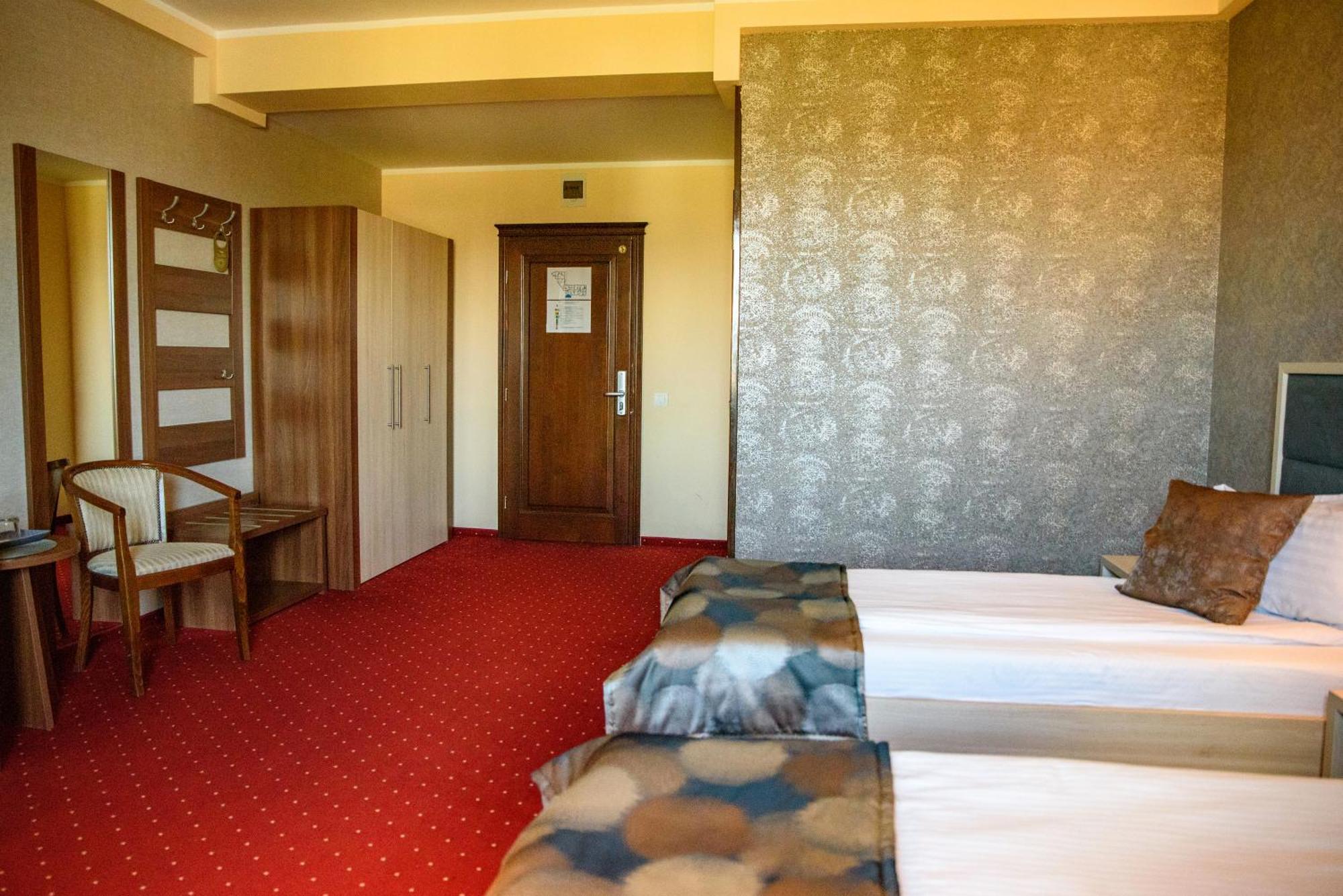 Hotel Stefani ซีบิว ภายนอก รูปภาพ